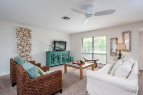 Sunsets & shelling at hidden gem resort beach condo - Blind Pass D205